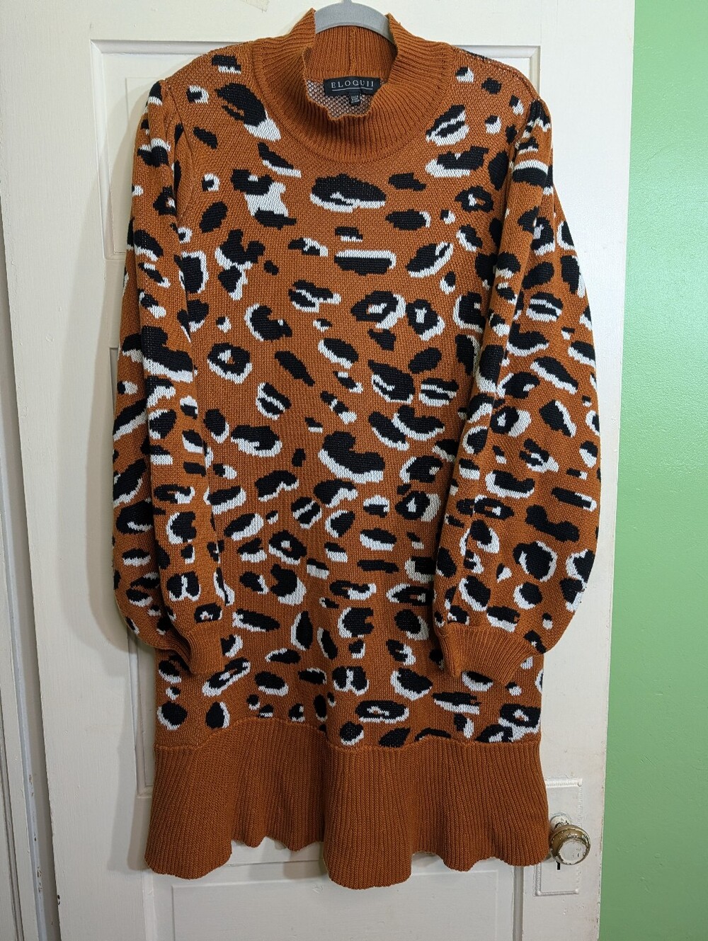 Eloquii Plus Size 22/24 Rust Leopard Mock Neck Tunic Sweater - Picture 2 of 9